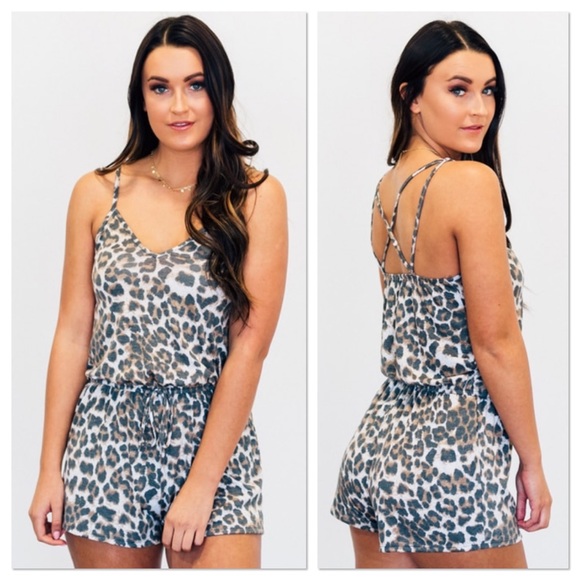 Leopard Print Sleeveless Criss Cross Back Romper - Picture 8 of 8